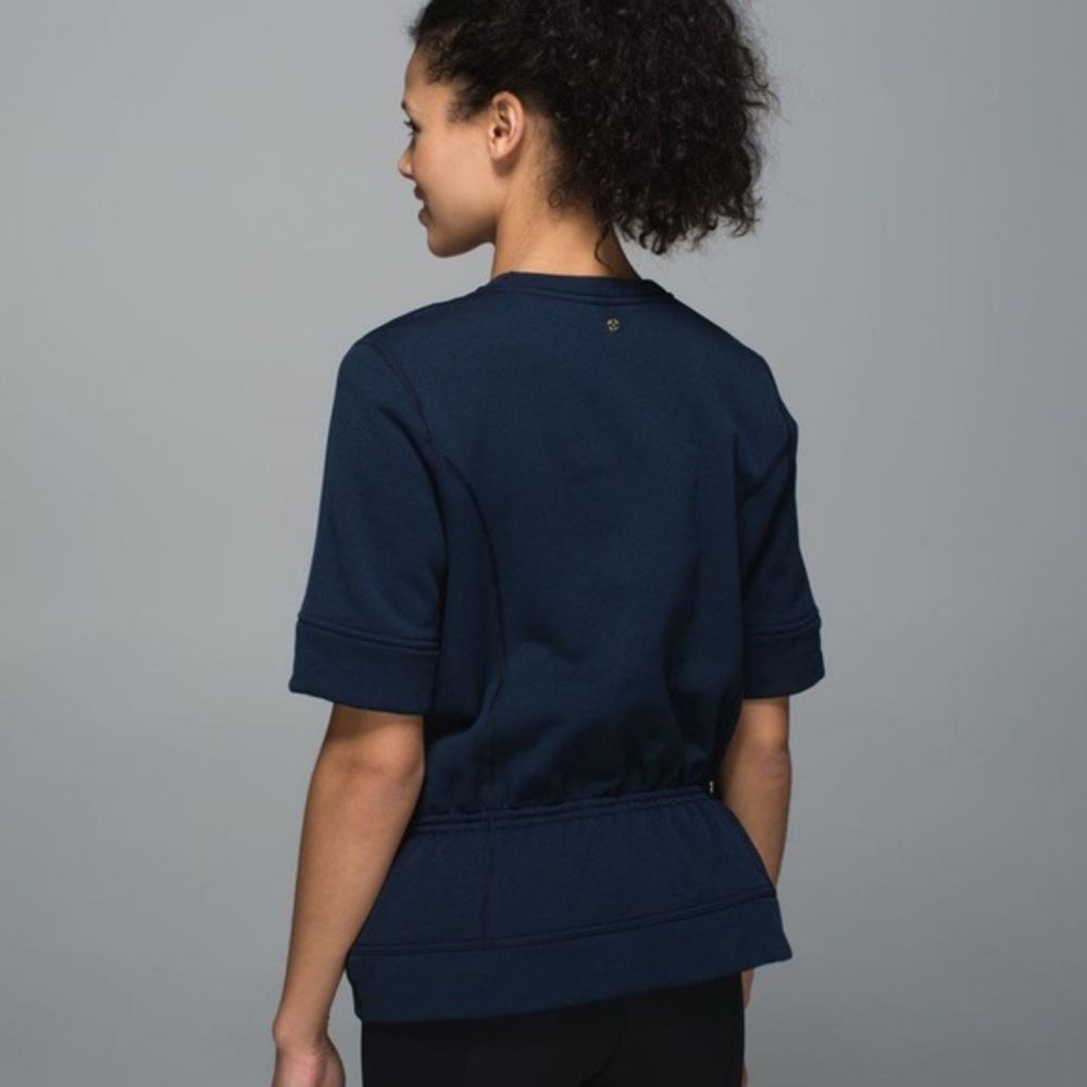 Lululemon Peplum Pullover Top in Inkwell Navy - Picture 4 of 9